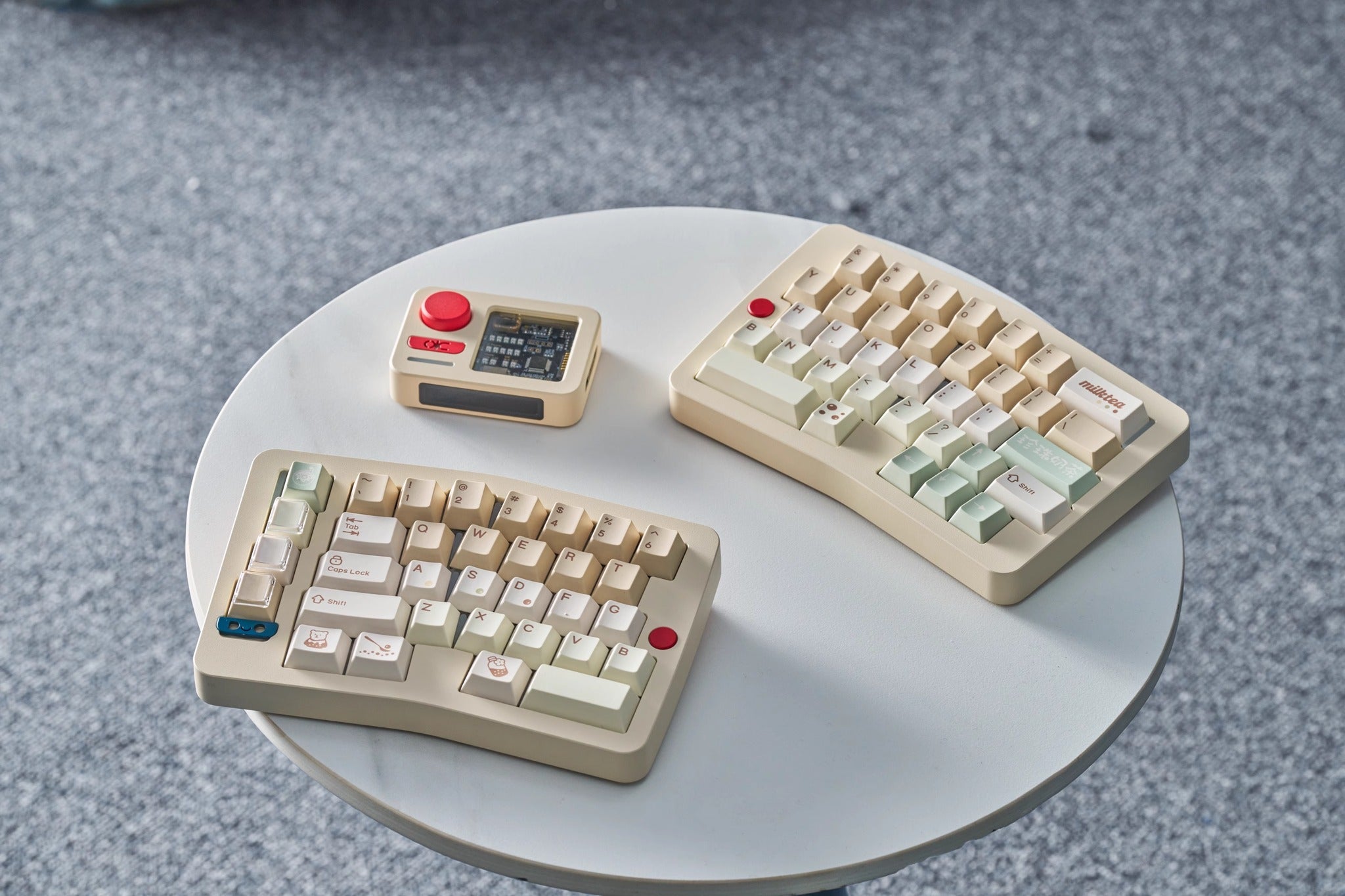 Qwertykeys Pearl Milk Tea Keycap Set