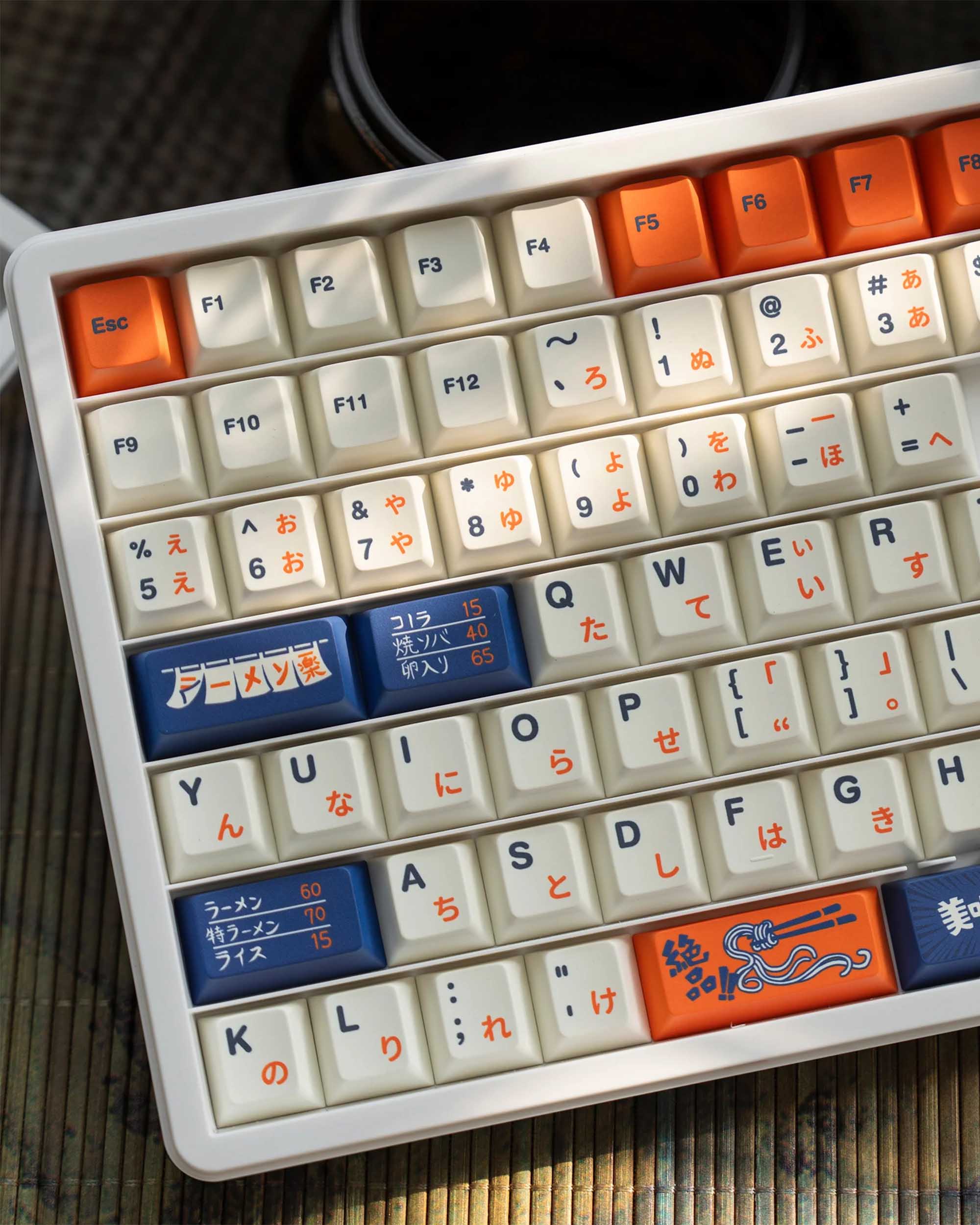 FBB chiraku Ramen R2 Keycaps Set
