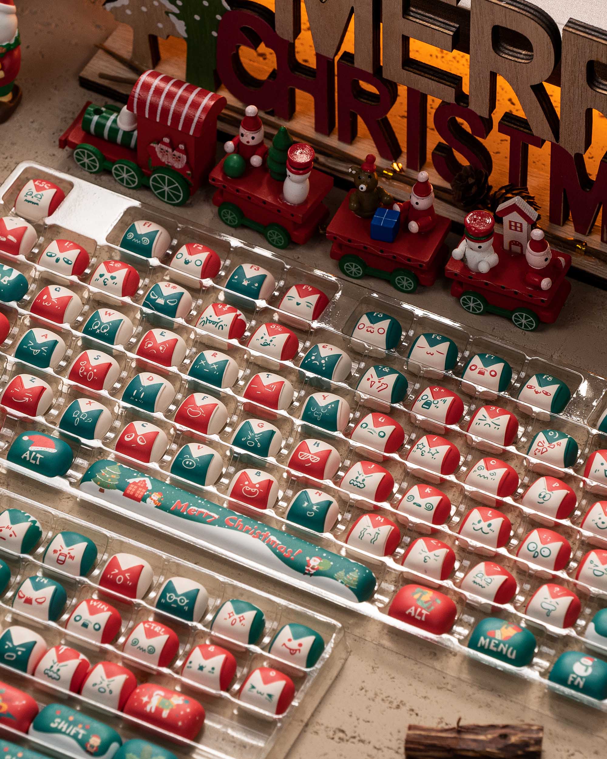 AKKO Christmas Fantasy Keycaps Set
