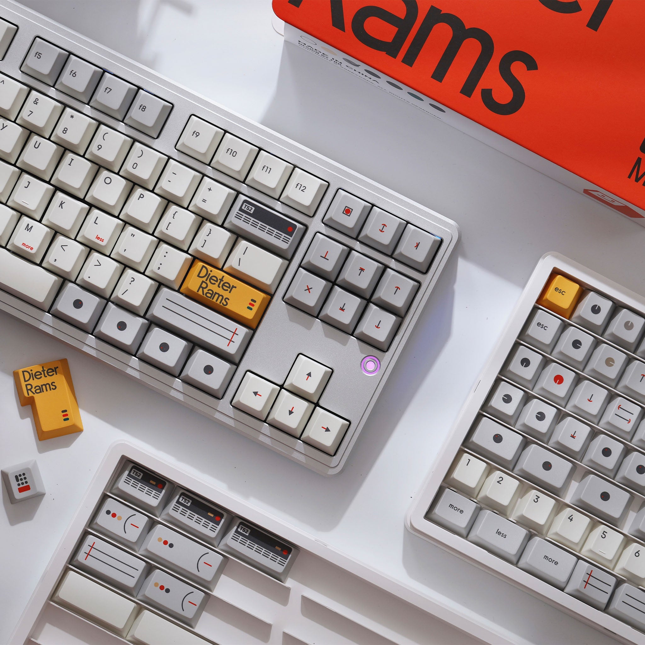 FBB T52 Gray Keycap Set