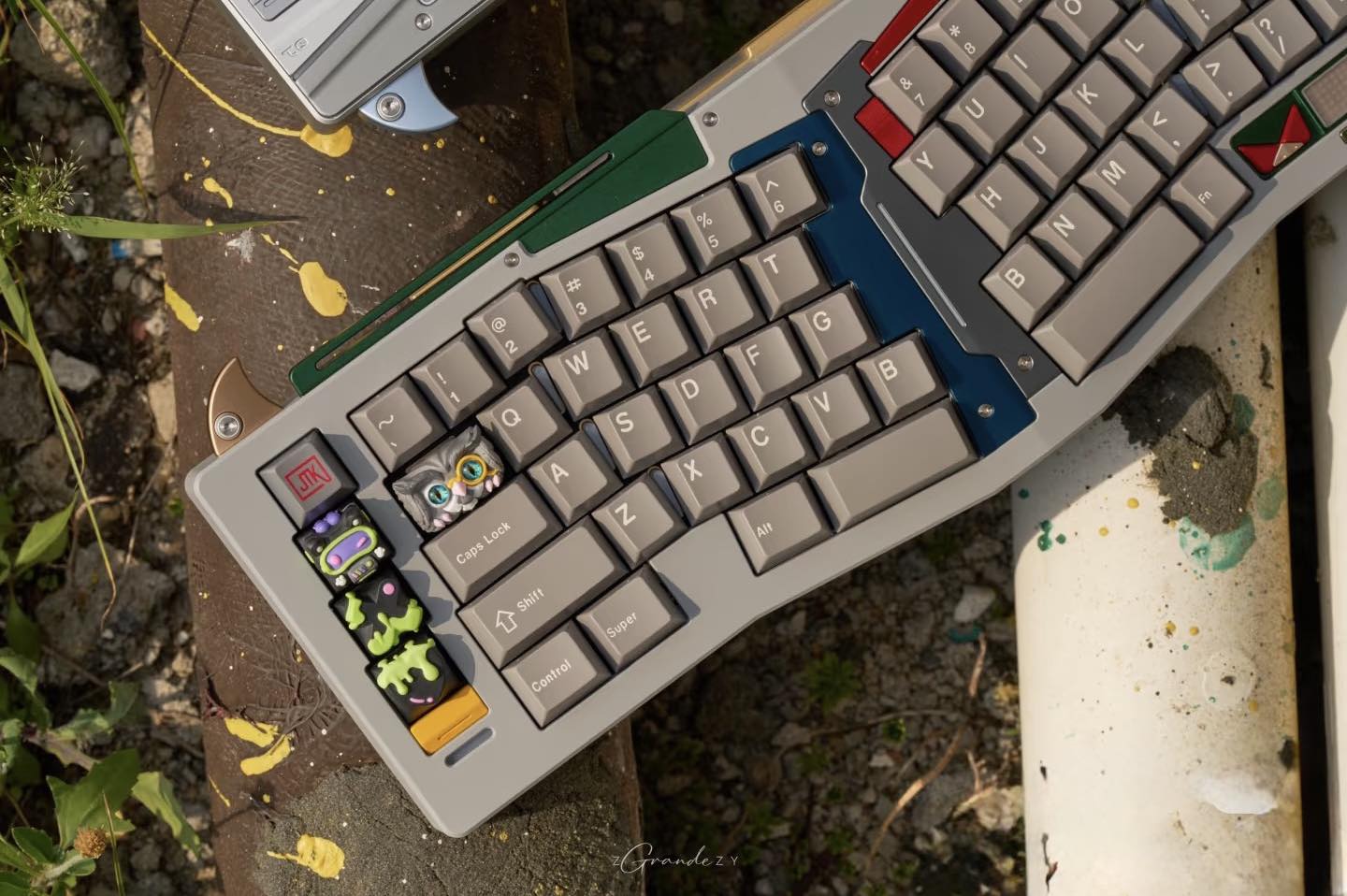 [Raffle] Owlab Hellcat Alice Mech-01