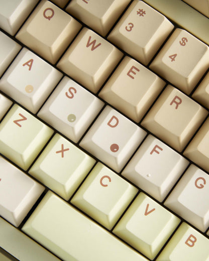 Qwertykeys Pearl Milk Tea Keycap Set